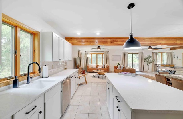 Hot Tub | Deck w/Grill | Pool Table | King Beds