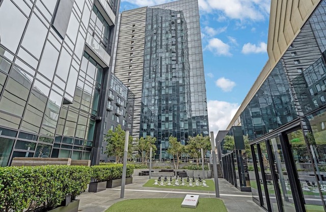 SoMa 1 BR w/ Office by Anyplace - 10489