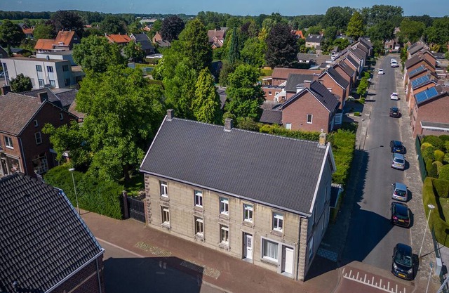 Stylish house with garden, sauna and hot tub
