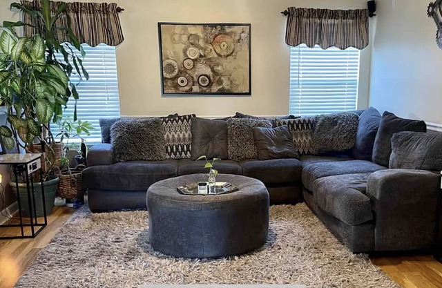 Cozy 3bdrm home minutes to Charlotte