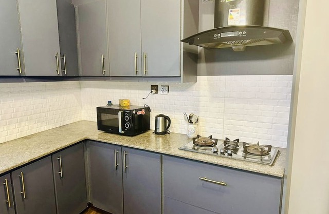 Modern Spacious Home in Clifton. Wealthy and safe area! — 5 min from Dolmen Mall