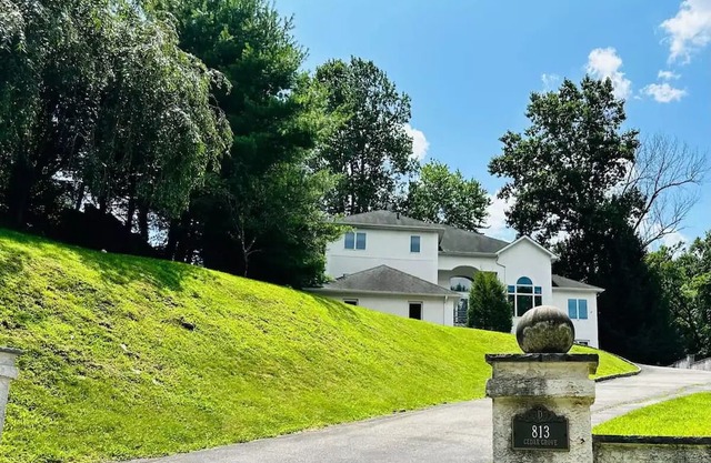 Sophia’s Garden Flat B-Quiet & Convenient Suburb