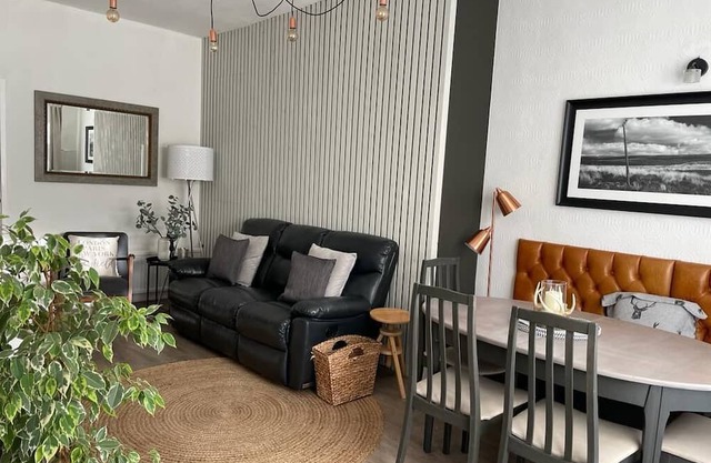 Pass the Keys | The Cabin Stylish and Elegant for 4 and Furry Friends