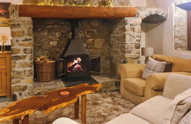 2 bedroom accommodation in Pontyberem, Carmarthenshire