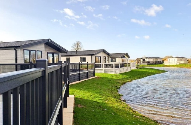 Platinum 4 berth Lodge