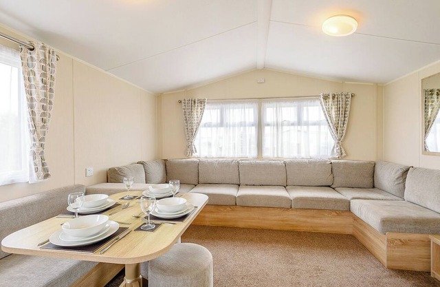 2 bedroom accommodation in Mablethorpe