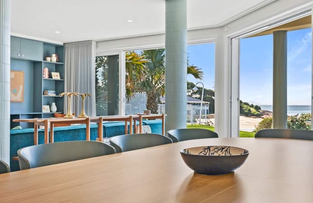 Beaches Unit 3 - Luxury Beachfront Unit – Ground Floor