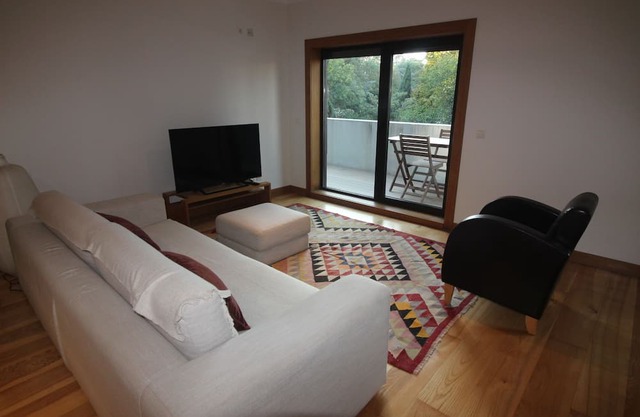 L’Terrace Lisbon – Penthouse Apartment with Large Terrace near Gulbenkian