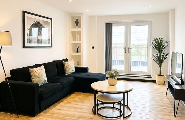Spacious 2BR Apartment | Balcony | N Finchley