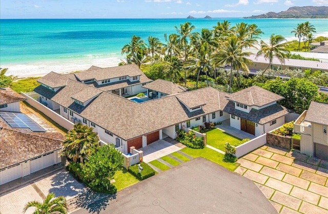 Kailua Beachfront Estate by Gather: Beachfront Luxury w/Pool, Spa & Guest House