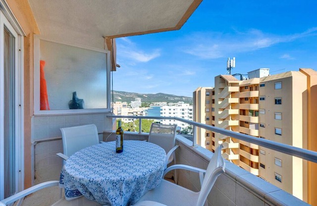 Studio with 4 Seats overlooking the Sea