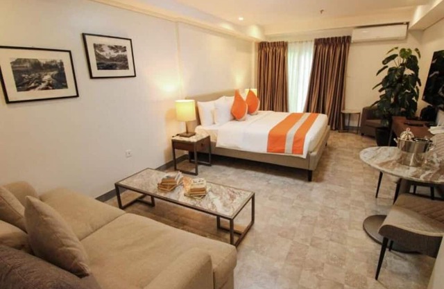 Angeles City W/Rooftop Pool