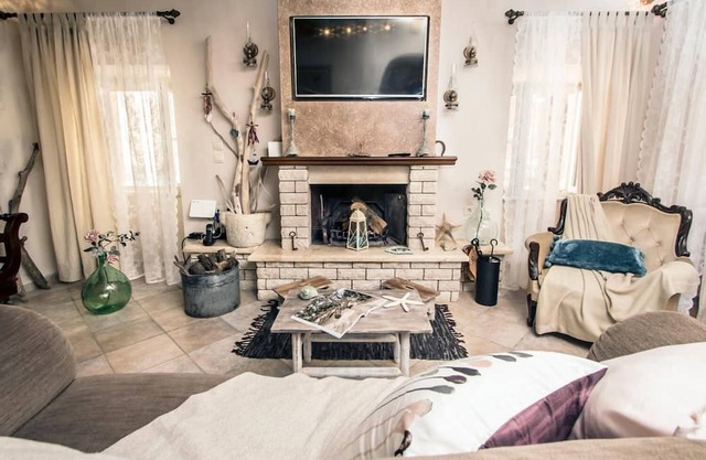 Victor’s Traditional House – Chlomos, Corfu