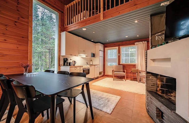 Aurelfox Chalet B by Aavalevi