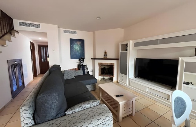 Apartment 'Charming Duplex in Hacienda Alamo' with Shared Pool, Wi-Fi and Air Conditioning