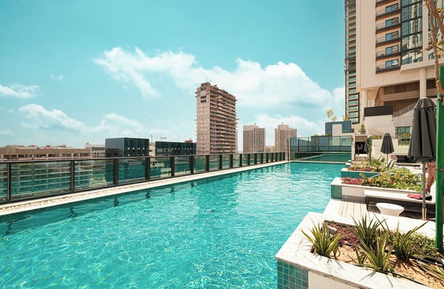 Moon Stays - Opulent 2BR Stay - Sobha Hartland - Dubai