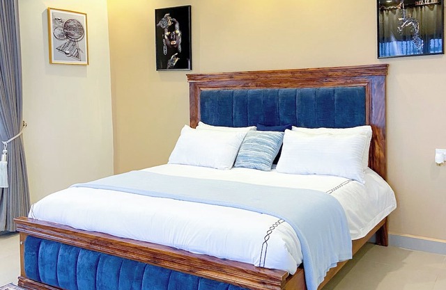 Luxury Apartment at Naguru Pearl, Swimming Pool, Free WIFI, self check-in