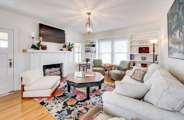 Bourbon Trail Fun: Dtwn Lebanon Home w/Game Room
