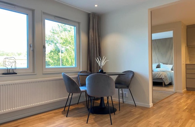 Newly renovated apartment with free parking