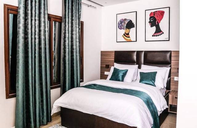 Appartement deux chambres Lit King-Size avec Balcon à Douala