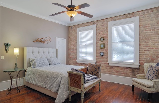 Riverview Condo | 1/1.5, Downtown, Washer/Dryer