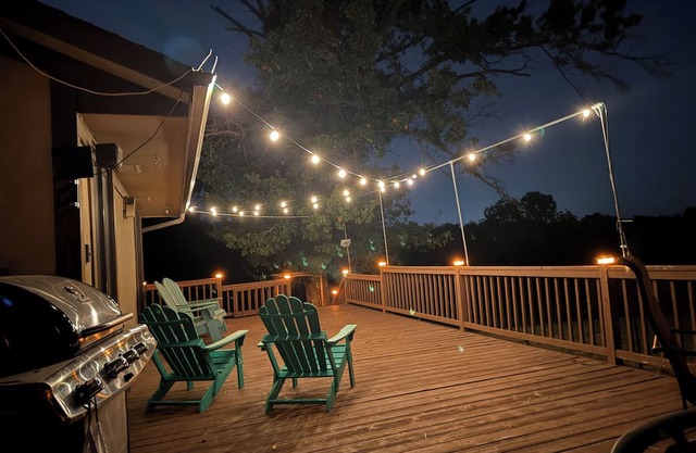 Spacious 4-bedroom house in west KCK just a few miles from several attractions!