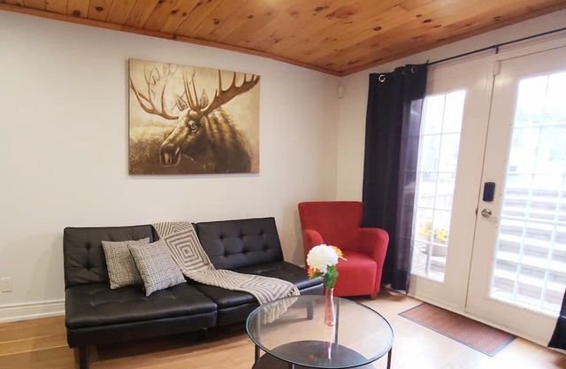 Together Time Getaway, Just 3 Mins to Hwy 401