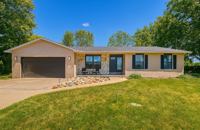Retreat to 5 Acres of Privacy Just 1 Mile from Downtown Frankenmuth.