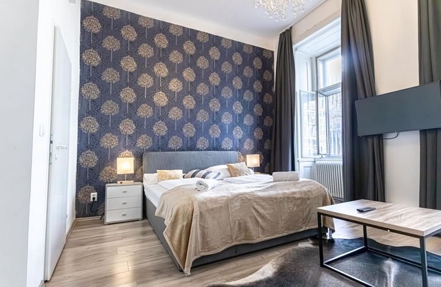 Affordable King Room w/Cityview Mariahilferstr F