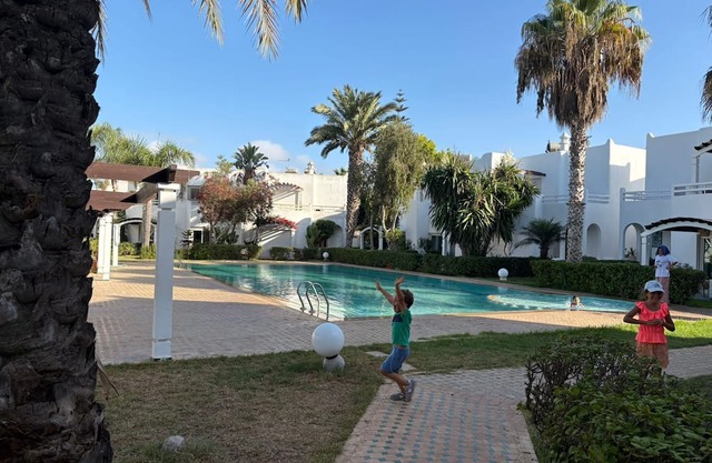 Villa au calme, jardin spacieux et confort moderne