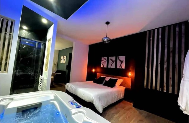 Reims Love Room - CK Suite & SPA, Cosy Terrace, Flexible check-in
