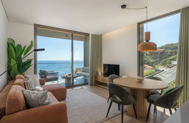 Calheta Hills III – Modern Retreat with Sea View