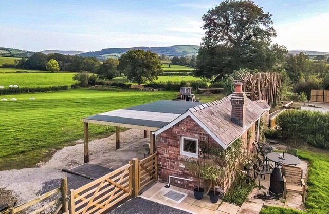 1 bedroom accommodation in Llangadog , Carmarthenshire