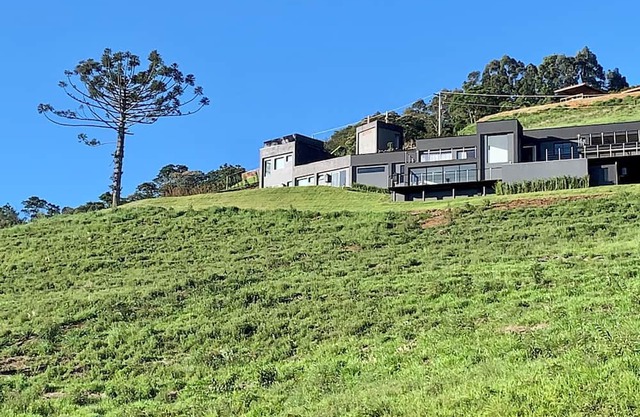 CASA MANTIQUEIRA - Gonçalves - MG - 16 guests - 6 suites - swimming pool - gym
