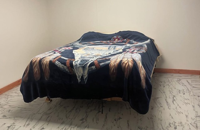 Ranch house between Zurich and Harlem hunting, hiking, & quiet. Family friendly