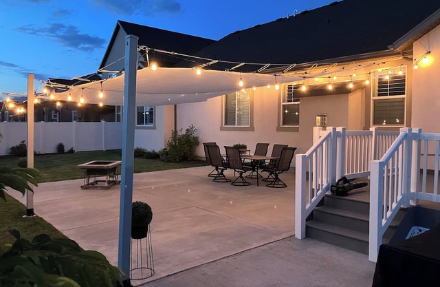 Farmhouse 4-bedroom 4-bath in West Haven