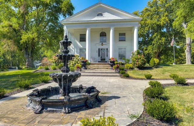 Near Lake Erie, Harbor & Parks: Conneaut Getaway!