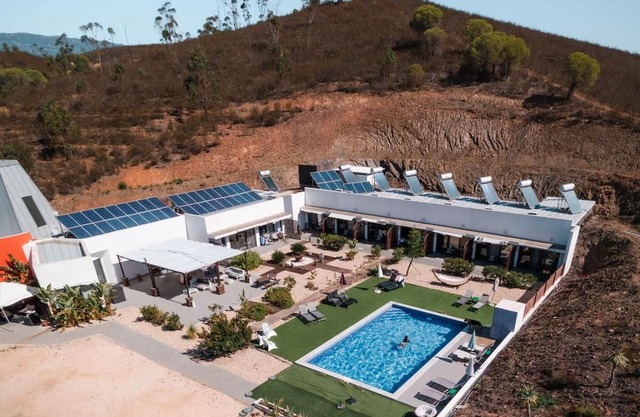 Villa 'Atitudo Nature' with Mountain View, Wi-Fi and Air Conditioning