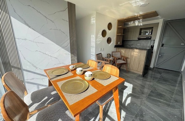Spacious and beautiful apartment with swimming pool gym