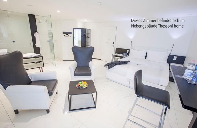 LongstayHotel Thessoni ZürichRegensdorf 14 MINUTES Train ride to City Zurich