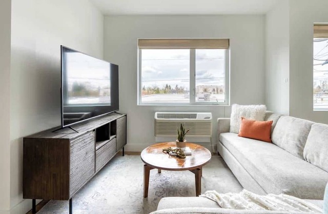 Alberta Arts - 2BR - Prime Spot - Modern Vibes
