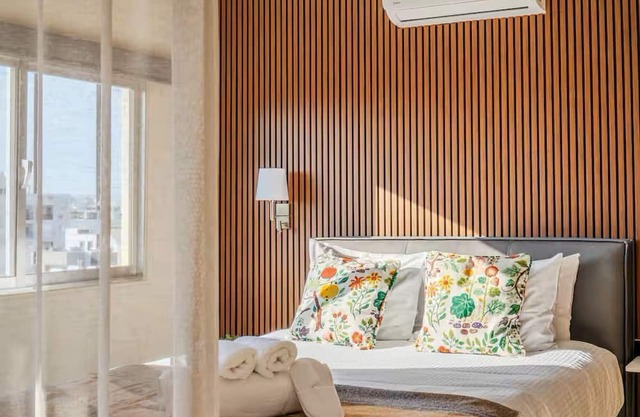 Beach 1 Min Away - Gorgeous Brand New Apartment