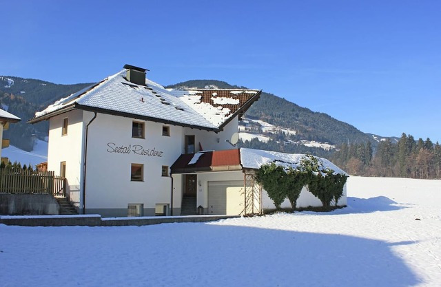 Apartment in Kaltenbach near Ski Lift