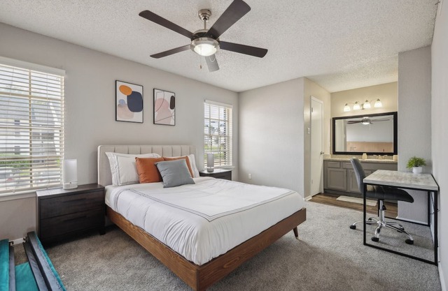 3001 Crystal Springs 723 I Spacious 2 Bed 2 Bath