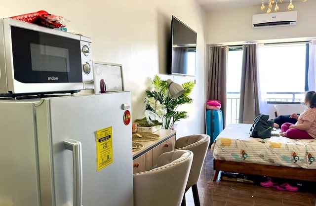 ART's Nest at Air Residences Vibrant Condo in Makati central business district