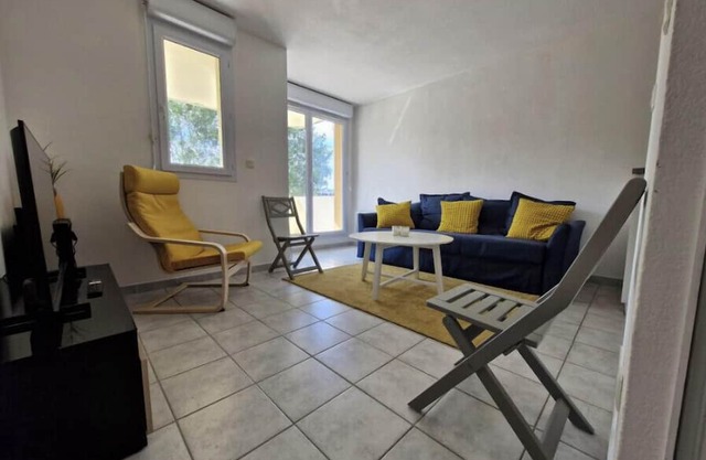 Pretty flat with swimming pool in Touques
