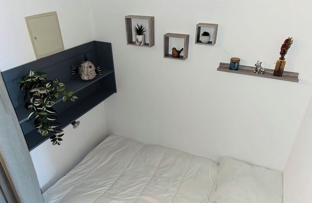 Tranquil 2 bedroom apartment in Canet-en-Roussillon WiFi, AC, sea view terrace