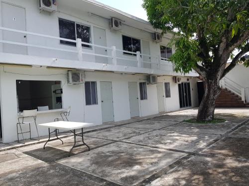 Manila Suites