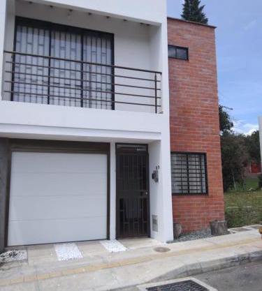 Casa de lujo En la Ceja, con parqueadero y BBQ