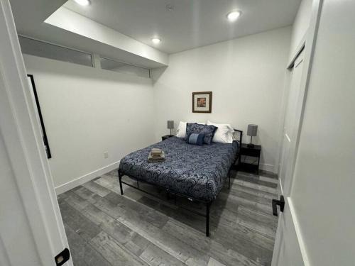 Cozy and Affordable Apt\Sleeps 3\1717 Apt 4